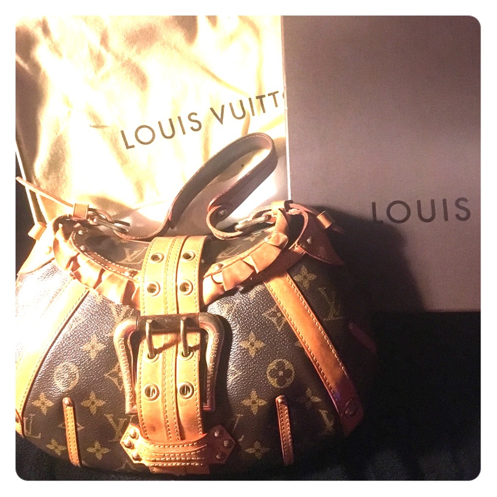 Louis Vuitton limited edition Leonore